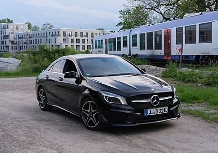 Mercedes-Benz CLA 220 CDI 4MATIC DCT AMG Line AMG Line