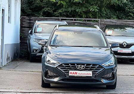 Hyundai i30 cw Edition 30 Automatik/Kamera/AHK/Temp./SHZ
