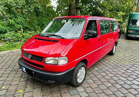 VW T4 Caravelle Volkswagen 2.5, sehr gepflegt !