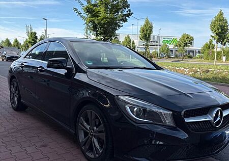 Mercedes-Benz CLA 180 Urban