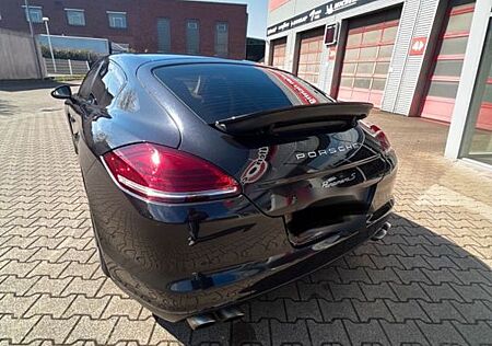Porsche Panamera 4S S