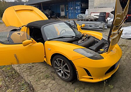 Tesla Roadster 2.5 -