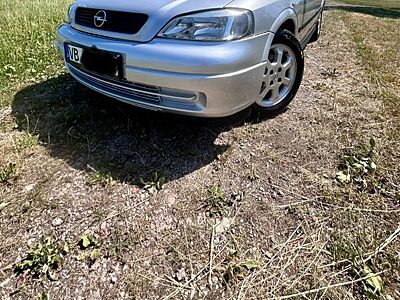 Opel Astra 1.2 16V Selection Selection