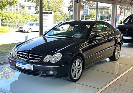 Mercedes-Benz CLK 200 K AVANTG*2.HAND*LEDER*XENON*AHK*