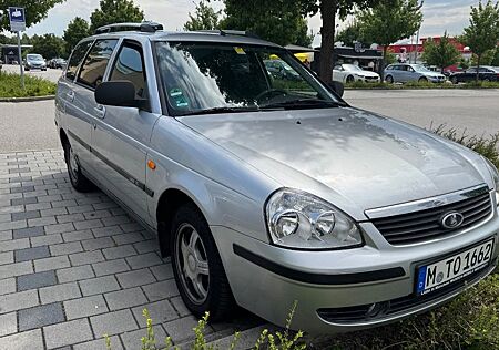 Lada Priora 2171 1.6 16V -AHK SHZ KLIMA ServoTüv02/27