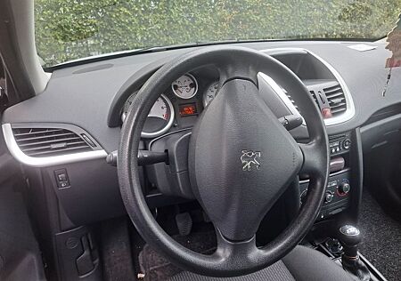 Peugeot 207 Filou 95 VTi Filou