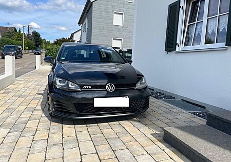 VW Golf Volkswagen 2.0 TDI DSG BMT GTD GTD