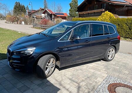 BMW 2er 220 Gran Tourer 220d xDrive Steptronic Luxur...