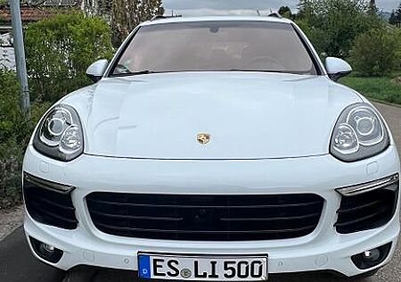Porsche Cayenne Diesel Plat Edit. PANO LUFT AHK LEDER