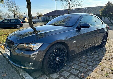 BMW 325i Coupé -