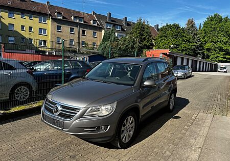 VW Tiguan Volkswagen Track & Field 4Motion TÜV NEU*ALLRAD