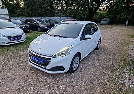 Peugeot 208 1.2T Klima 76Tkm Kamera Sitzhzg LED Scheckh