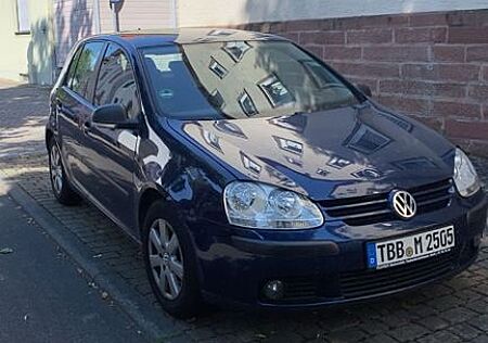 VW Golf Volkswagen 1.6 GETRIEBESCHADEN! Abschlepper !!