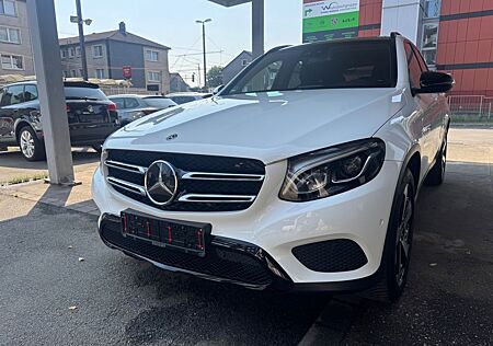 Mercedes-Benz GLC 250 4Matic Panorama/Night-Paket/19"Alu