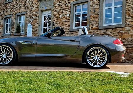 BMW Z4 sDrive35i Roadster Design Pure White