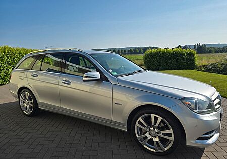 Mercedes-Benz 200 C200 T BlueEFFICIENCY Avantgarde