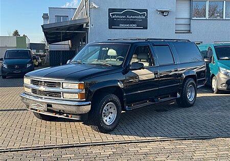 Chevrolet Suburban LT*5,7L V8*LPG Gas*4x4*Tüv Neu*7-Sitze*