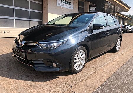Toyota Auris 1,8 Hybrid ALU/Kamera