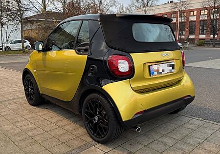 Smart ForTwo 453 Cabrio 90PS JBL Navi SHZ Leder