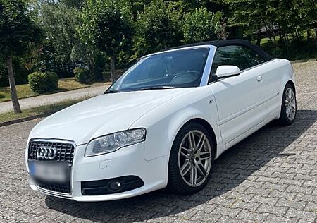 Audi A4 2.7 TDI (DPF) multitronic Cabriolet -