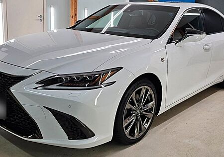 Lexus ES 300 ES 300H White