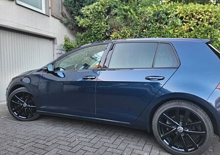 VW Golf Volkswagen VII 2.0 TDI BMT Highline R-Line Sportpaket