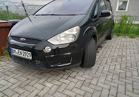 Ford S-Max 2,3 Titanium 6-tronic Titanium