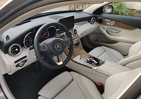 Mercedes-Benz C 220 C 220d Exclusive Autom. - sehr sauber