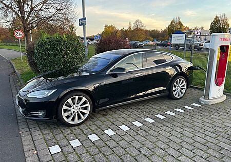 Tesla Model S 85 Free Supercharging