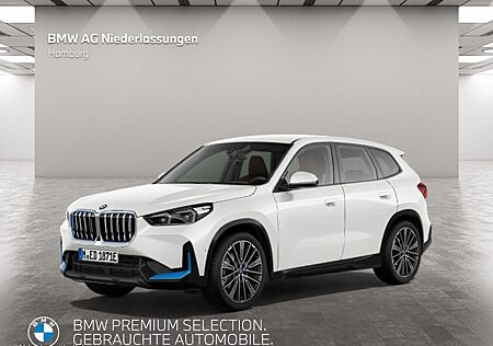 BMW iX1 xDrive30 Driv.Assist+ LiveCockpitProf LED