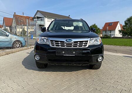 Subaru Forester 2.0X Comfort*Wenig Kilometer*TÜV NEU*