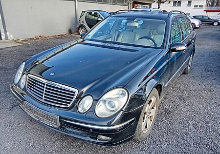 Mercedes-Benz E 240 E -Klasse T-Modell T