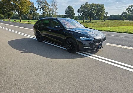 Skoda Octavia 2.0 TDI DSG First Edition PANO/ACC/LED