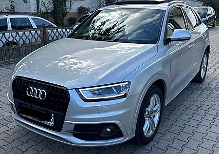 Audi Q3 2.0 TFSI S tronic quatt S-Line PANO*NAVI*LED
