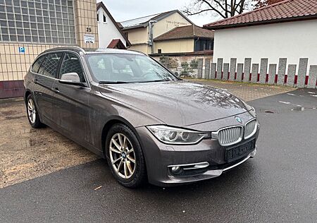 BMW 320d Touring*AHK*PANO*XENON*TEILLEDER