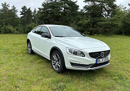 Volvo V90 Cross Country S60 Cross Country D4 AWD Geartronic