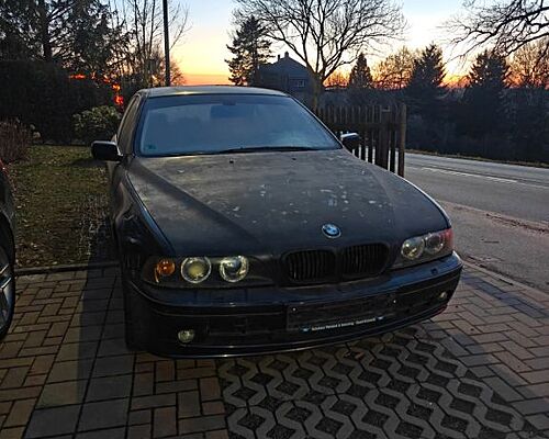 BMW 520i -