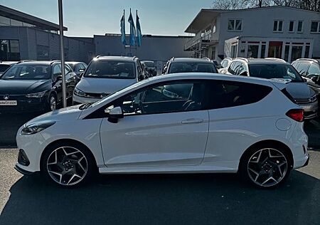 Ford Fiesta ST mit Leder-Exklusiv Paket