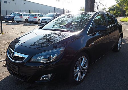 Opel Astra J Lim. 5-trg. Automatik Navi Leder Xenon