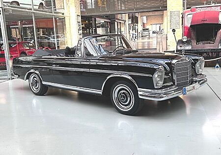 Mercedes-Benz 220 SE Cabrio - deutsche Erstauslieferung, Top!