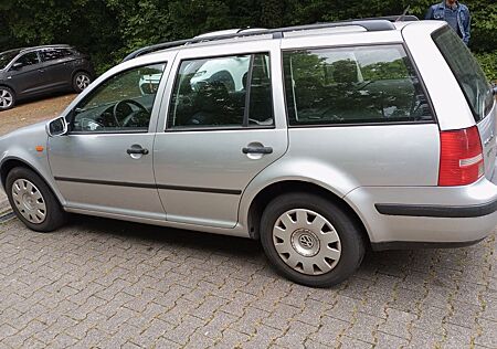 VW Golf Volkswagen 1.9TDI 74kW Basis Variant Basis