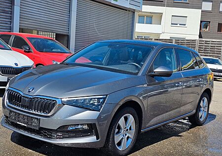 Skoda Scala 1,5 TSI DSG Style Panormadach/Sitzheizung