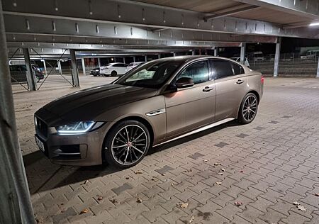 Jaguar XE 20d R-Sport Meridian, TÜV Neu, SteuerketteNeu