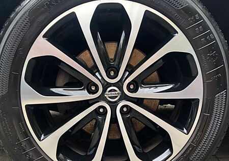 Nissan Qashqai 1.6 360 1.HAND NAVI KAMERA ALUS 18* MET