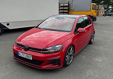 VW Golf Volkswagen 2.0 TSI DSG GTI Performance GTI Performance