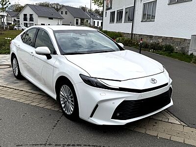 Toyota Camry CAMERA/ACC/NAVI/LED/ NEU MODELL