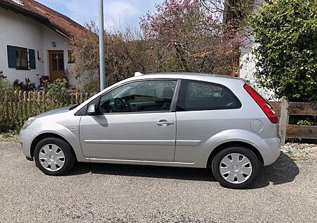 Ford Fiesta 1,3 44 kW Ambiente Ambiente