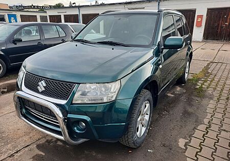 Suzuki Vitara Grand 4x4.