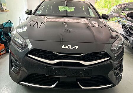 Kia Cee'd / Ceed 1.5 T-GDI DCT GT-line GT-line