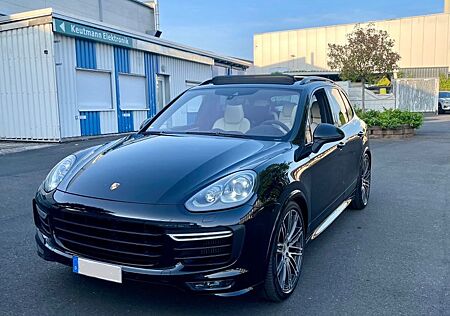 Porsche Cayenne GTS Beige Panorama 21 Zoll Garantie